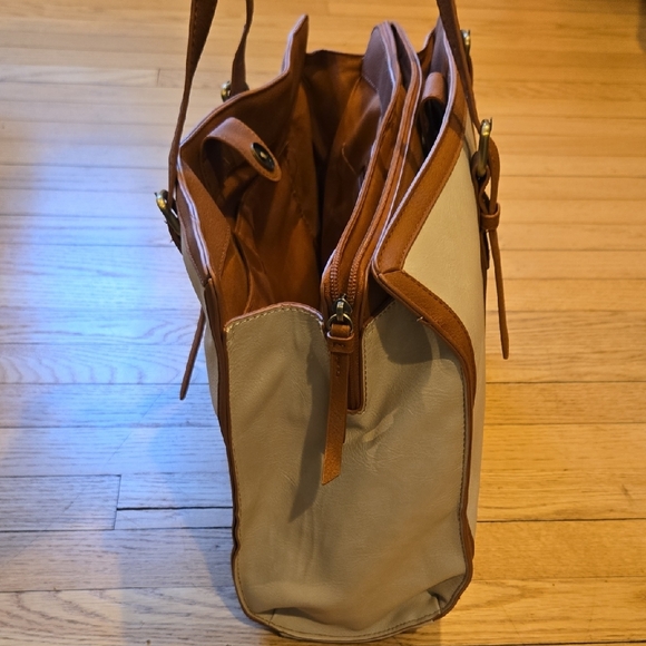 Ecosusi Elegant Creame and Tan Tote Bag - Picture 10 of 14